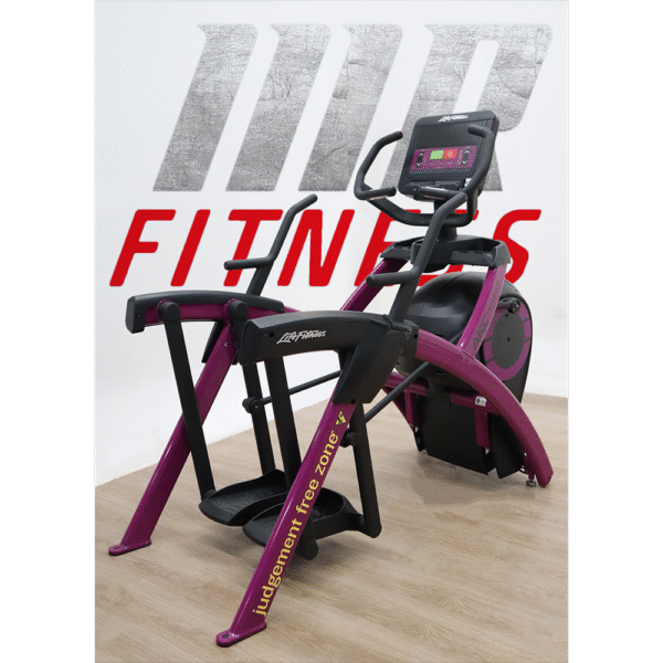 ARC TRAINER INTEGRITY PLUS LIFE 4 Arc Trainer Integrity Plus Life Fitness